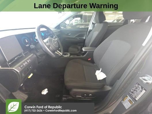 Used 2025 Hyundai Kona SEL image 12