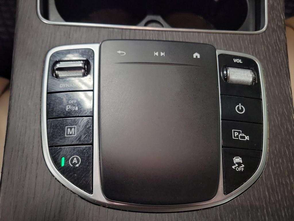 Used 2020 Mercedes-Benz GLC 300 4MATIC image 21