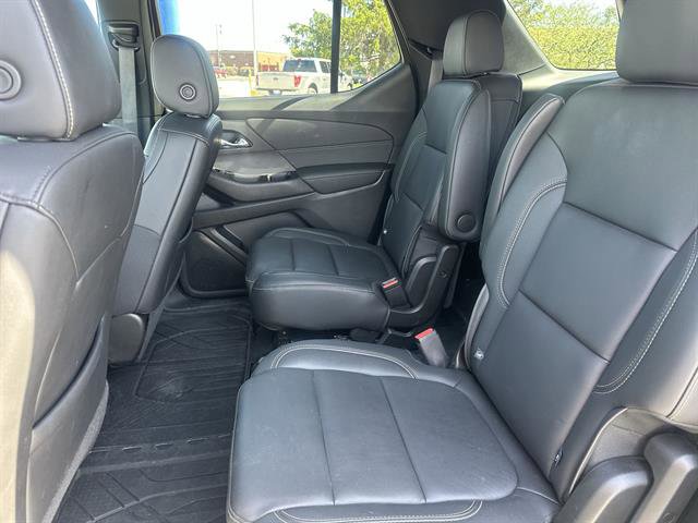 Used 2023 Chevrolet Traverse LT w/ LT Premium Package AWD/4WD image 23