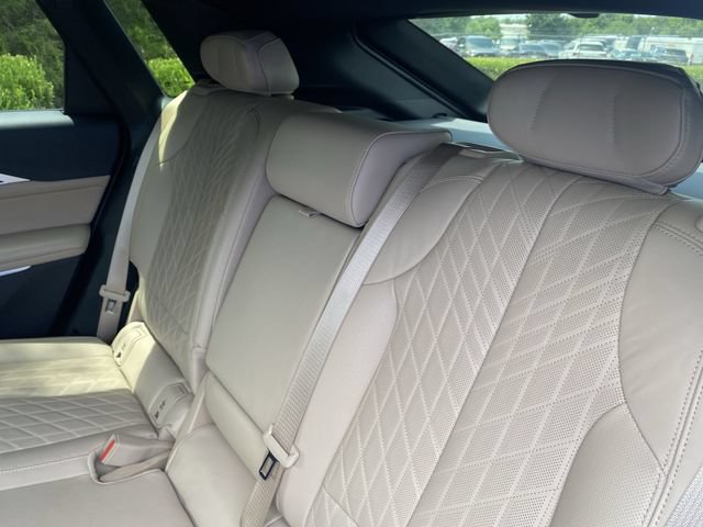 Certified 2026 Cadillac Lyriq Signature Luxury w/ Nappa Leather Package AWD/4WD image 13