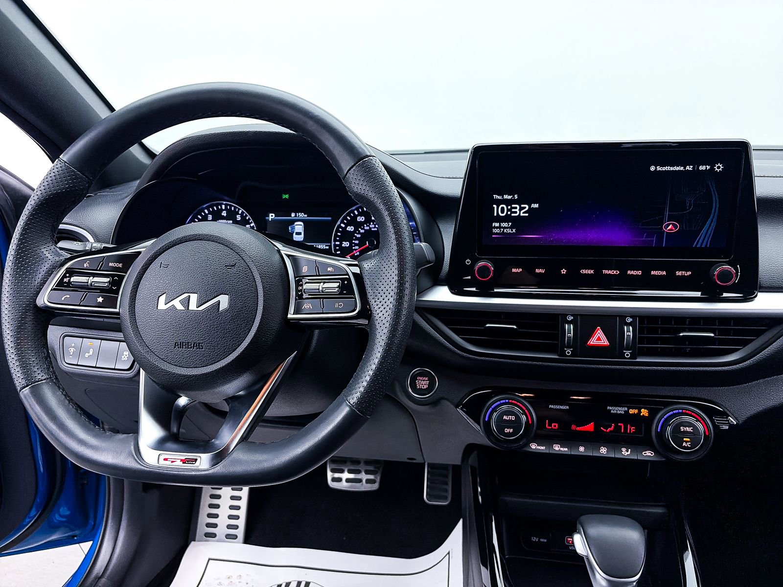 Used 2023 Kia Forte GT-Line image 3