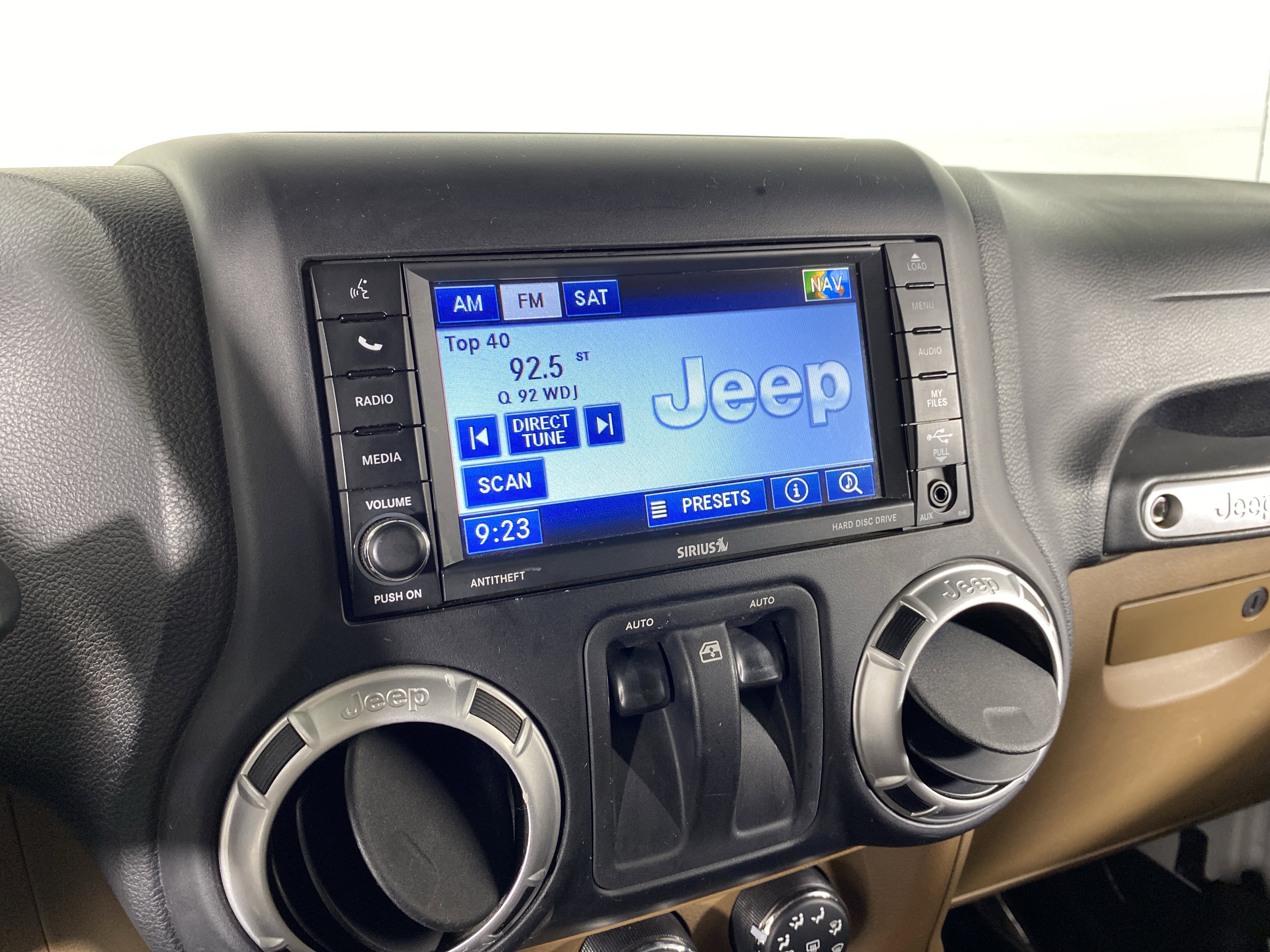 Used 2012 Jeep Wrangler Sahara w/ Connectivity Group image 30
