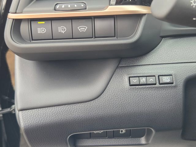 New 2026 Toyota Crown Signia image 25