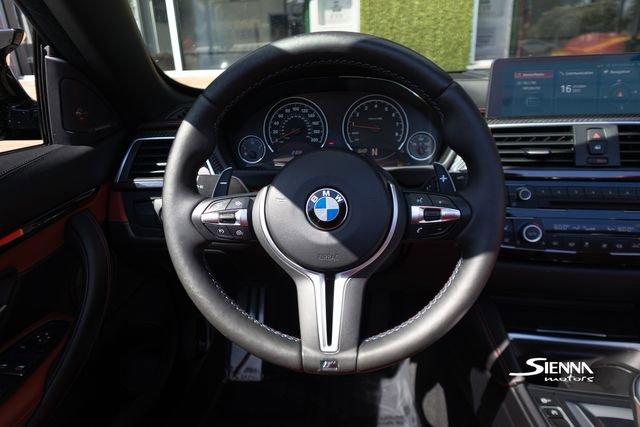 Used 2018 BMW M4 Convertible image 33
