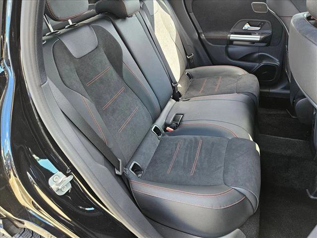 Used 2025 Mercedes-Benz GLA 250 image 19