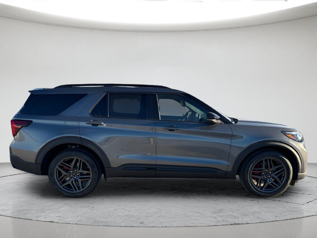 New 2026 Ford Explorer ST w/ Sun And Sound Package AWD/4WD image 3