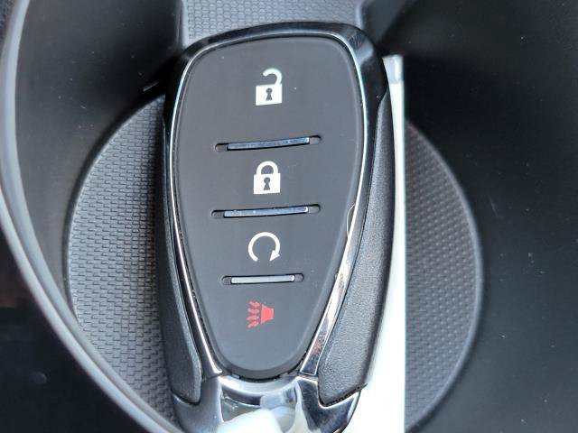 Used 2025 Chevrolet Trax LT w/ LT Convenience Package FWD image 23