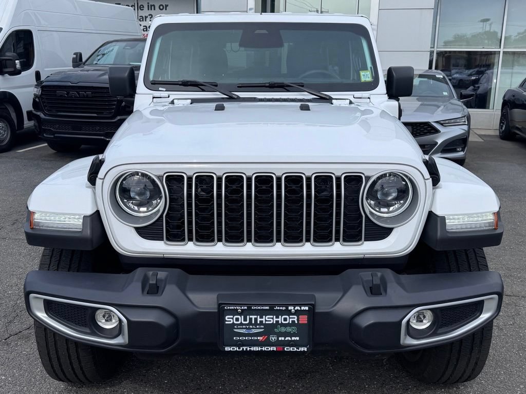 Certified 2025 Jeep Wrangler Unlimited Sahara AWD/4WD image 2