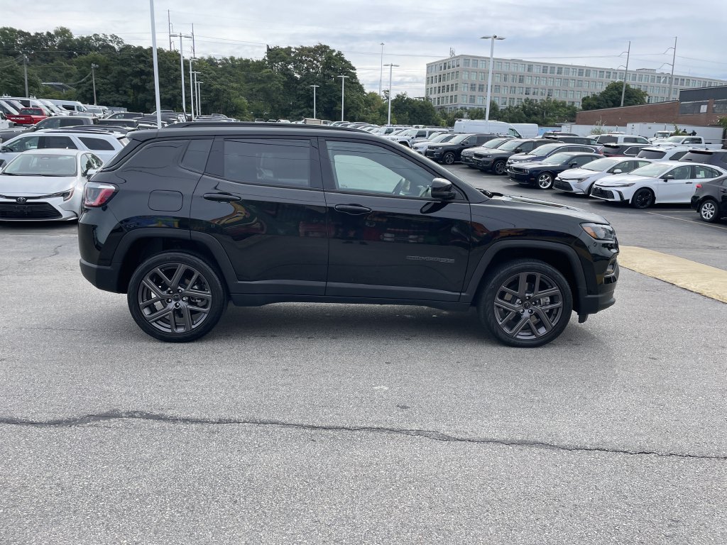 Used 2026 Jeep Compass Limited AWD/4WD image 7