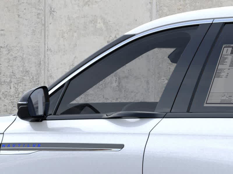 New 2025 Lincoln Nautilus Premier image 20