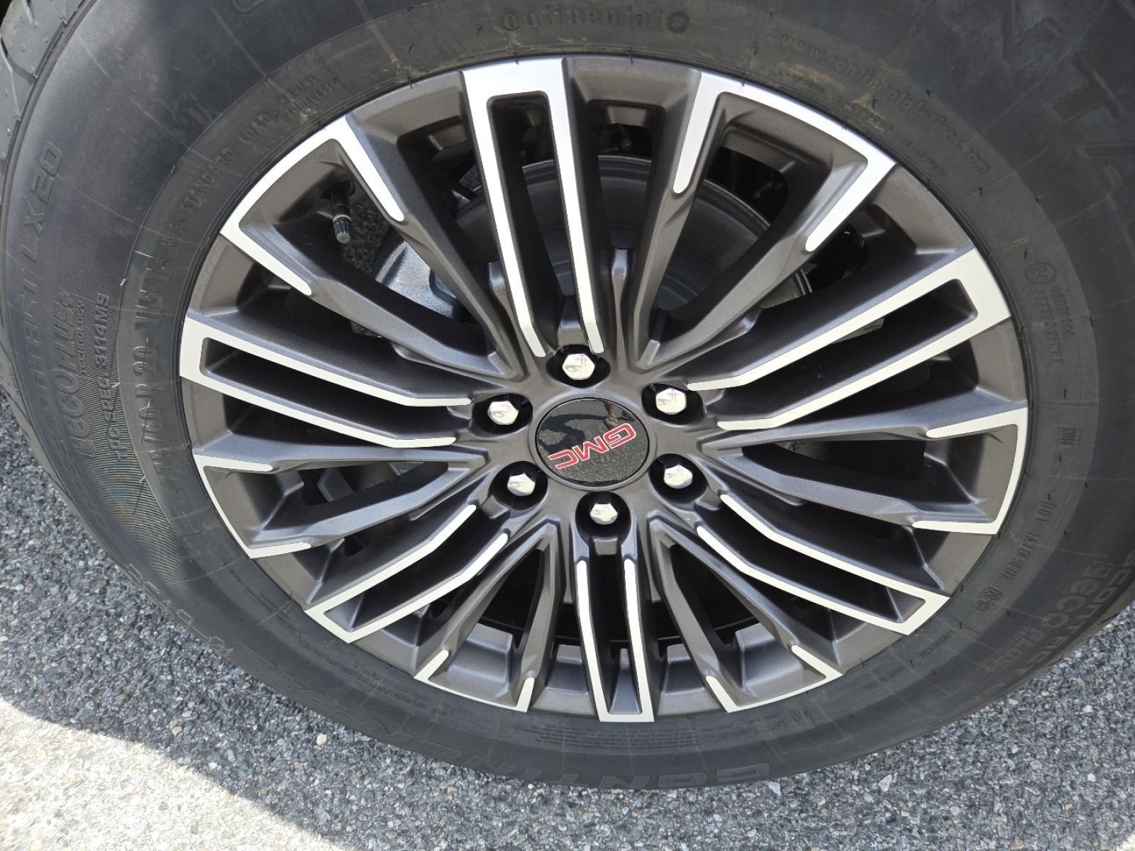 New 2026 GMC Yukon Elevation image 47