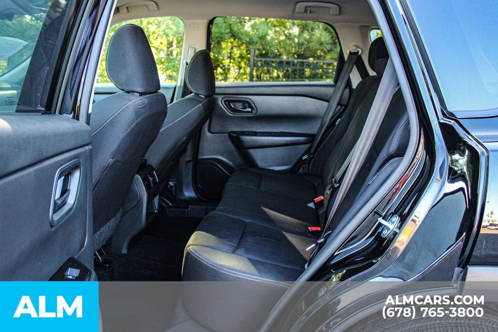Used 2024 Nissan Rogue S FWD image 17