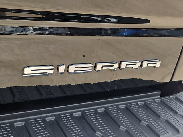 Used 2025 GMC Sierra 1500 Denali w/ Denali Reserve Package AWD/4WD image 9
