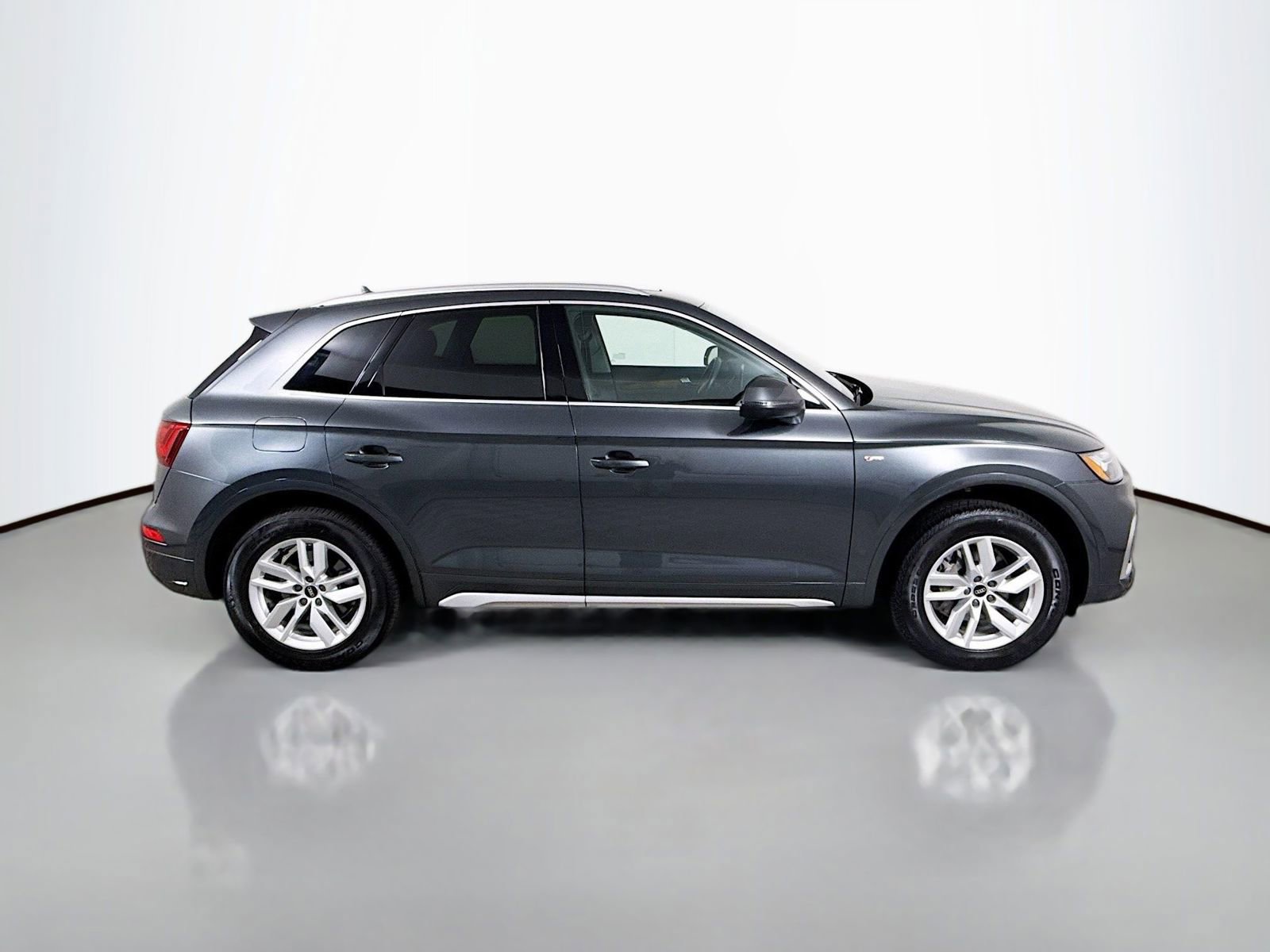 Certified 2023 Audi Q5 2.0T Premium AWD/4WD image 8