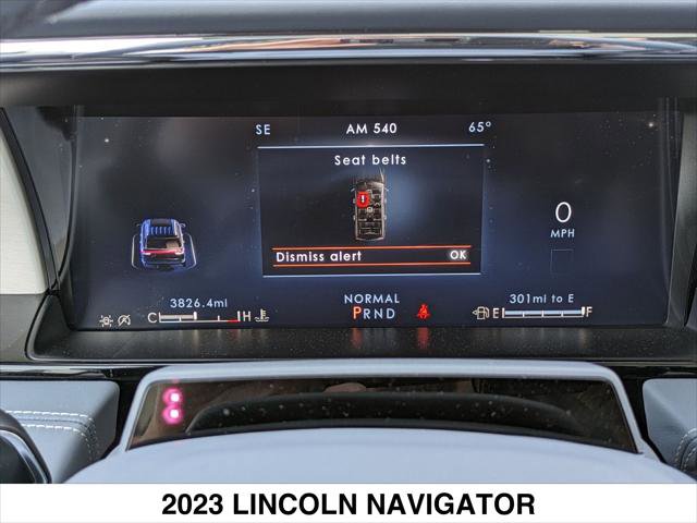 Used 2023 Lincoln Navigator Black Label image 17