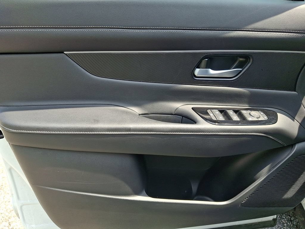 Certified 2025 Nissan Murano SV AWD/4WD image 14