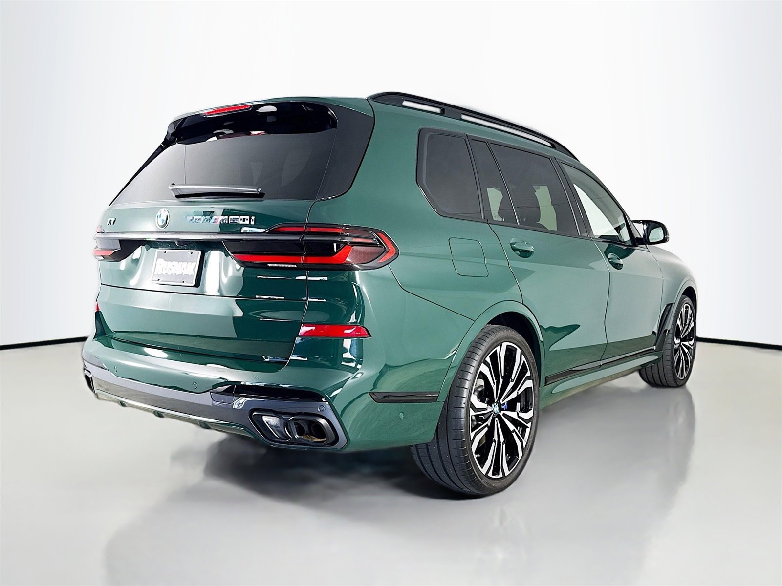 Used 2025 BMW X7 M60i image 7