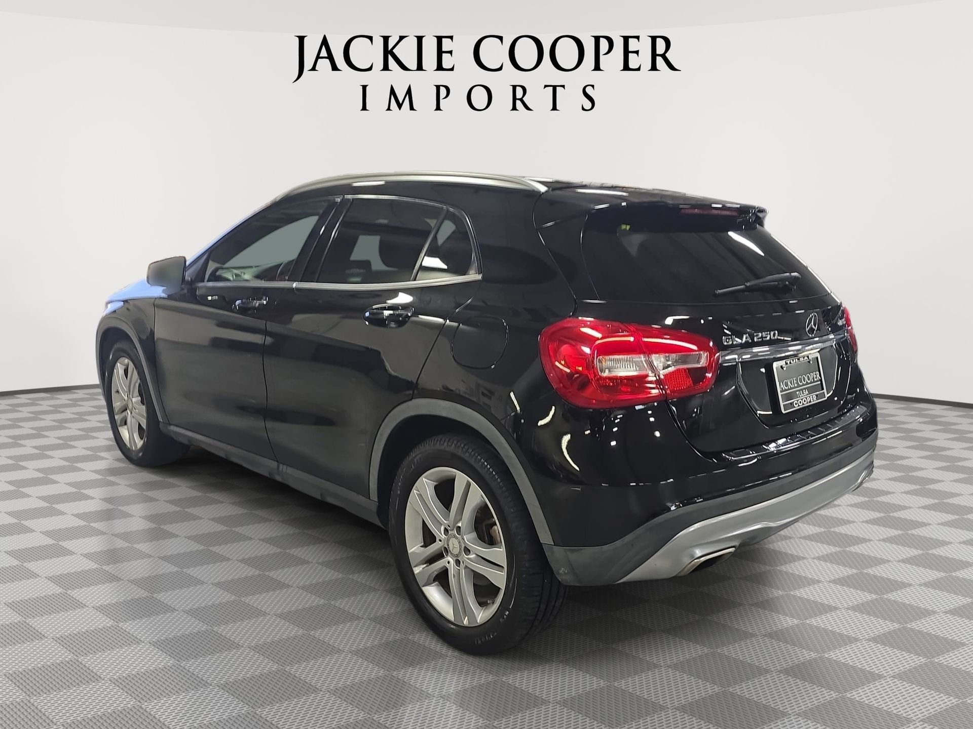 Certified 2016 Mercedes-Benz GLA 250 4MATIC image 7