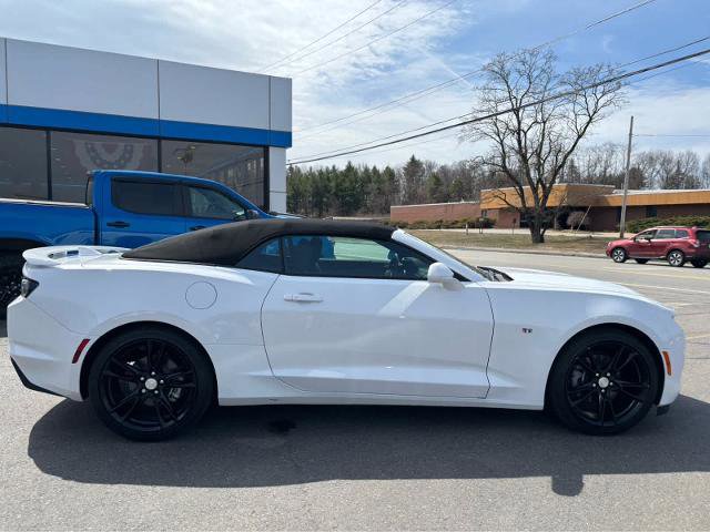 Used 2024 Chevrolet Camaro LT w/ RS Package image 9