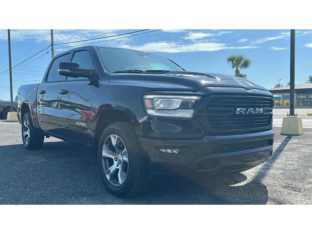 Used 2023 RAM 1500 Laramie AWD/4WD image 8