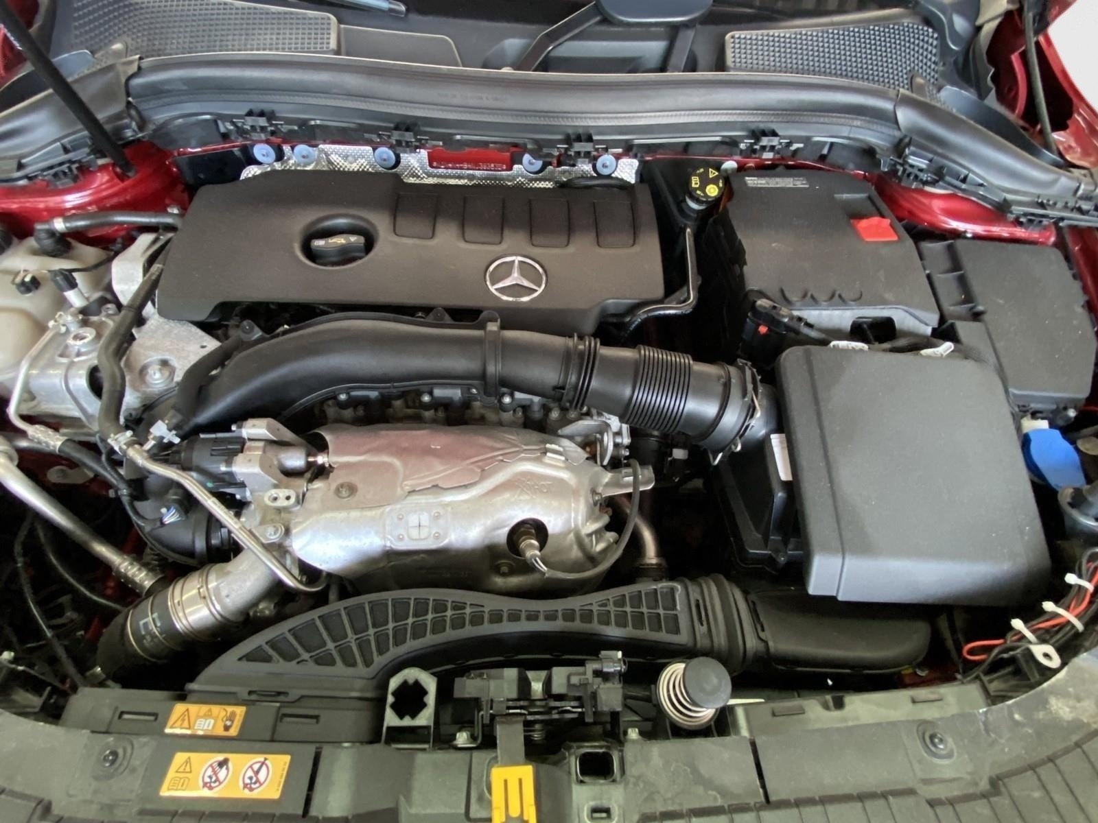 Used 2022 Mercedes-Benz GLA 250 4MATIC image 33
