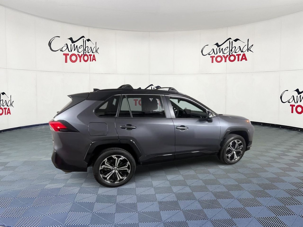 Used 2025 Toyota RAV4 XSE w/ Weather Package AWD/4WD image 3
