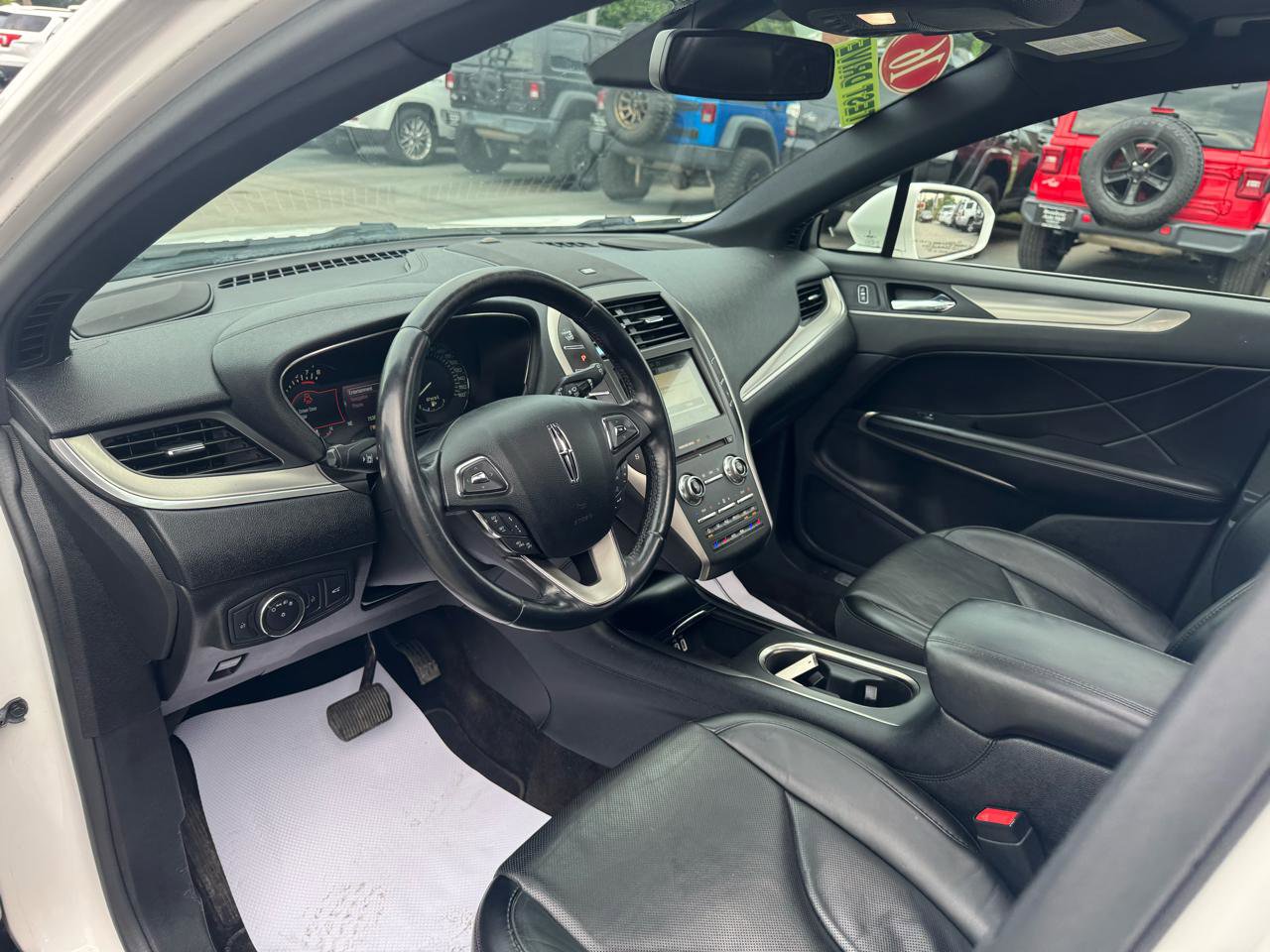 Used 2016 Lincoln MKC Reserve w/ Technology Package image 16