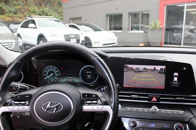 Used 2022 Hyundai Elantra Limited image 26