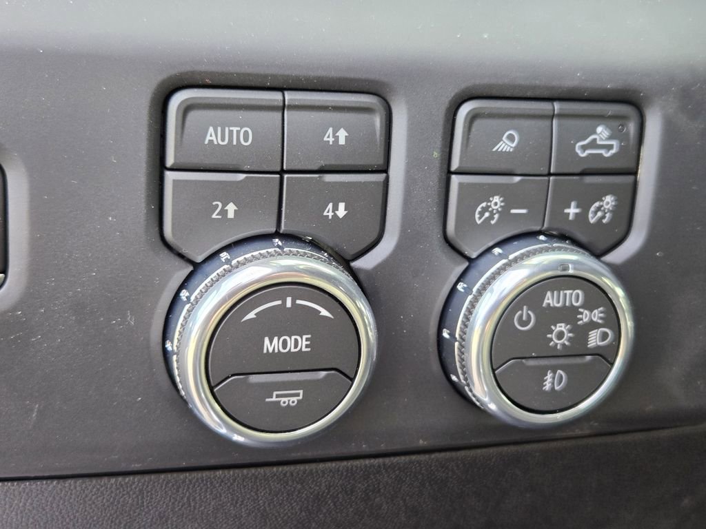 New 2026 GMC Sierra 2500 Denali AWD/4WD image 24