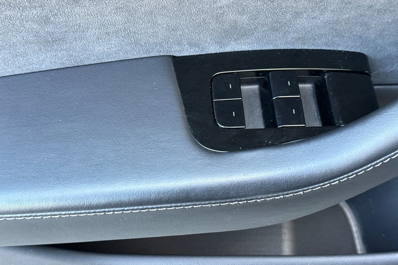 Used 2018 Tesla Model 3 Long Range AWD/4WD image 12