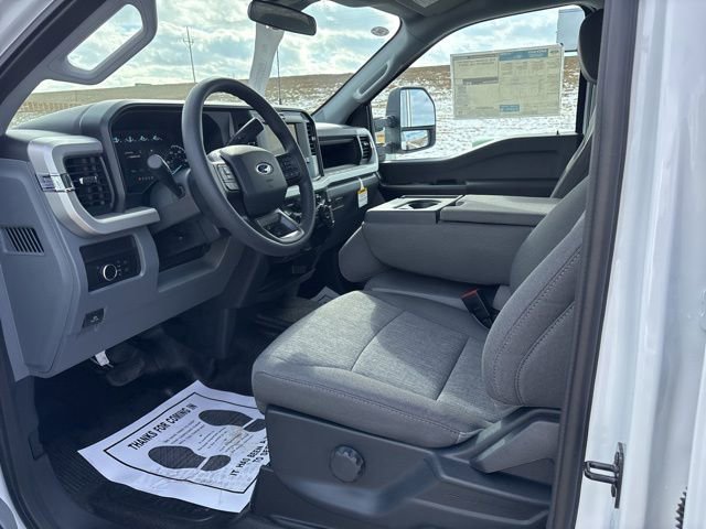New 2026 Ford F550 4x4 Crew Cab Super Duty image 14