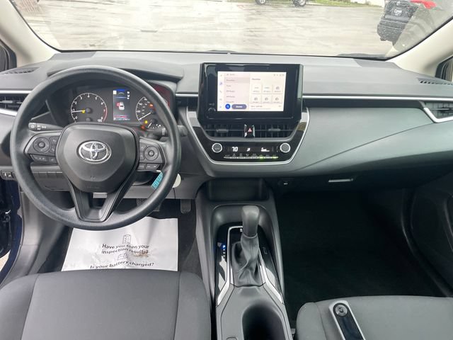 Used 2025 Toyota Corolla LE FWD image 22