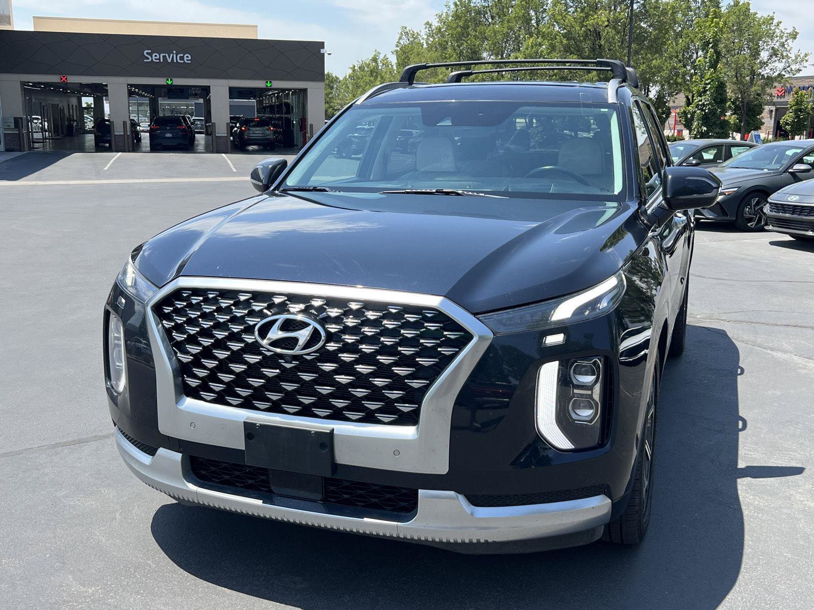 Used 2021 Hyundai Palisade Calligraphy w/ Cargo Package AWD/4WD image 2