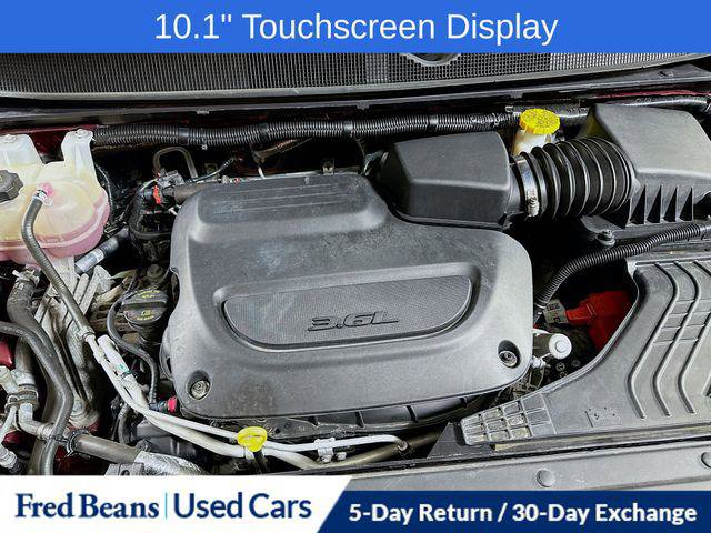 Certified 2022 Chrysler Pacifica Touring-L w/ Uconnect Theater Family Group image 33