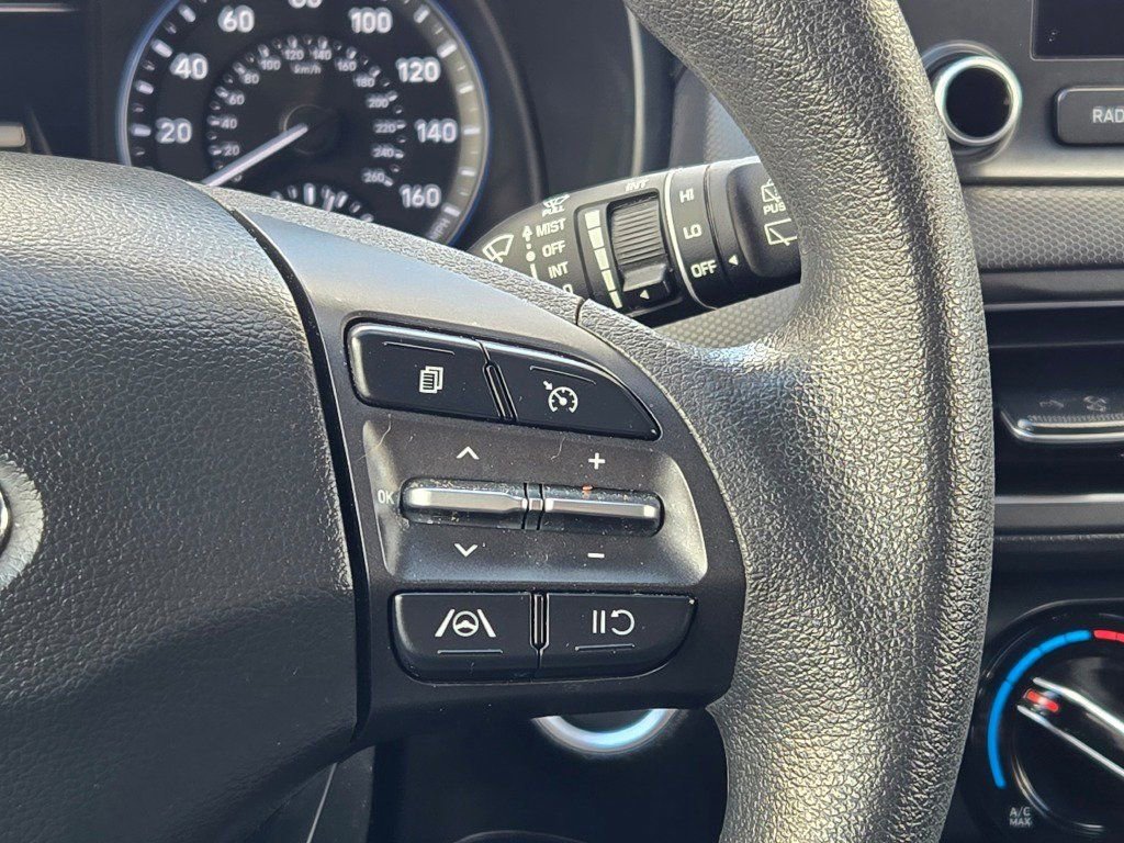 Used 2023 Hyundai Kona SEL AWD/4WD image 27