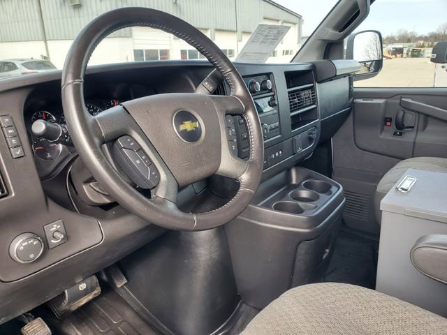 Used 2022 Chevrolet Express 2500 Work Van w/ Driver Convenience Package image 9