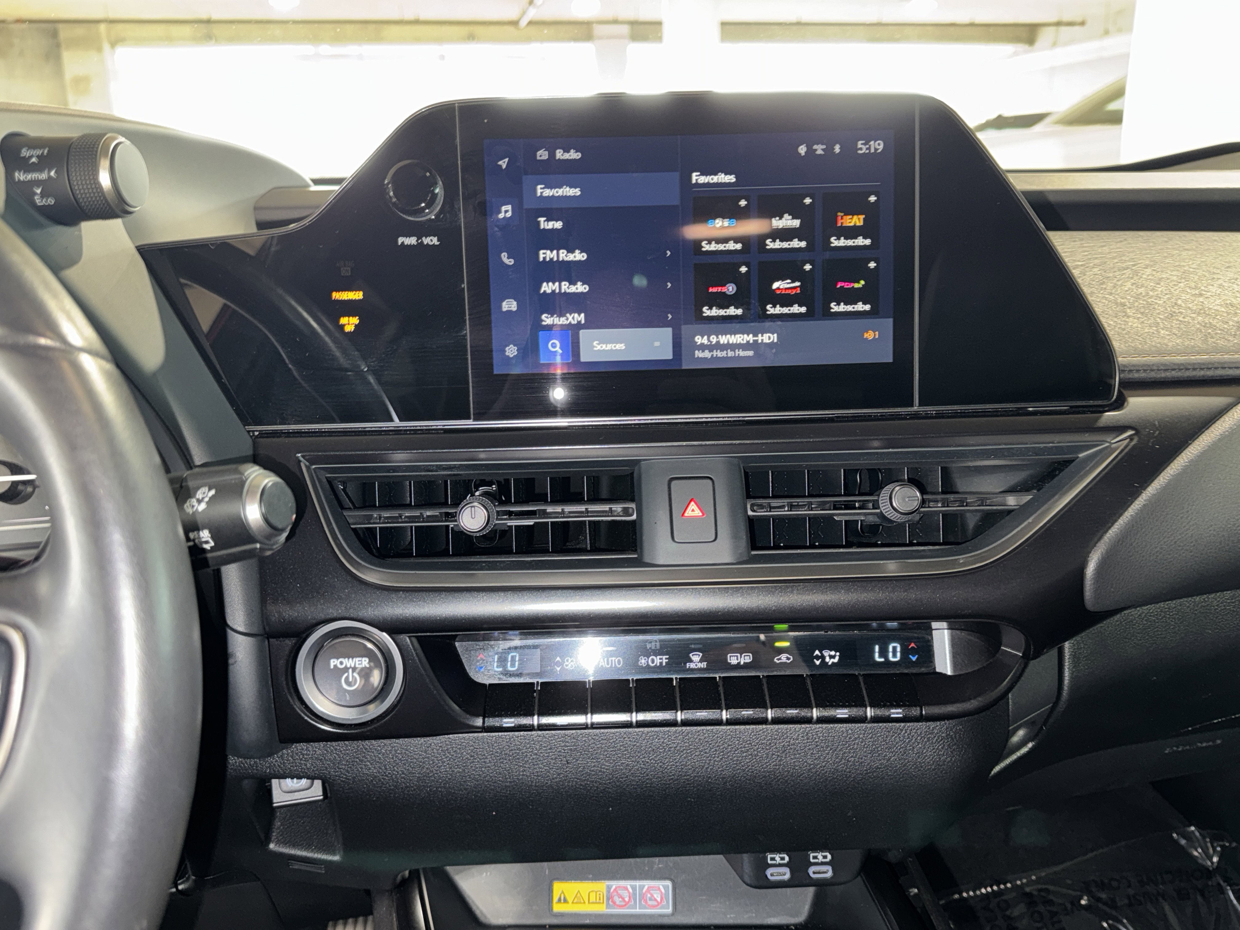 Used 2024 Lexus UX 250h FWD image 21