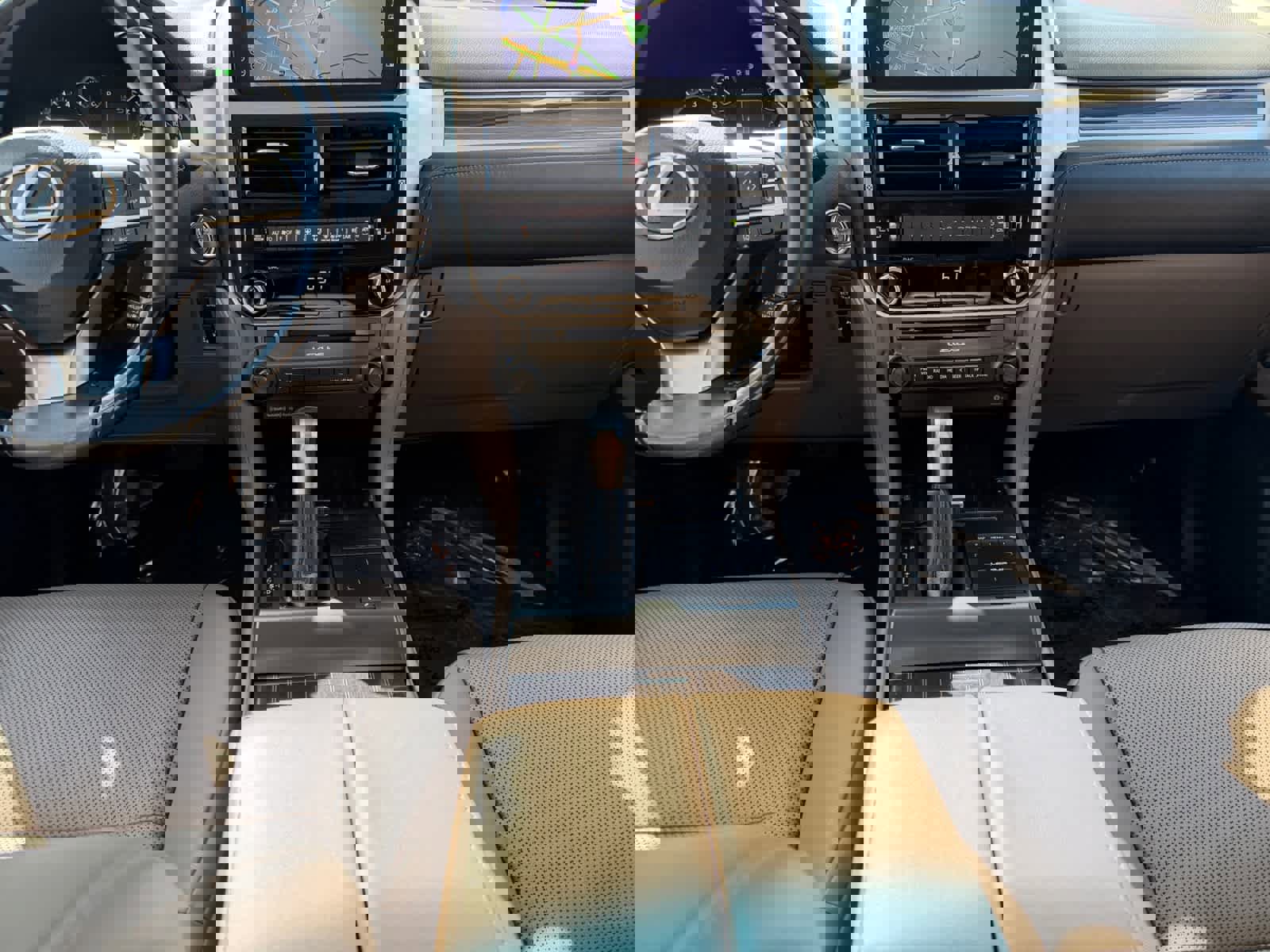 Used 2023 Lexus GX 460 Premium w/ Premium Package image 32