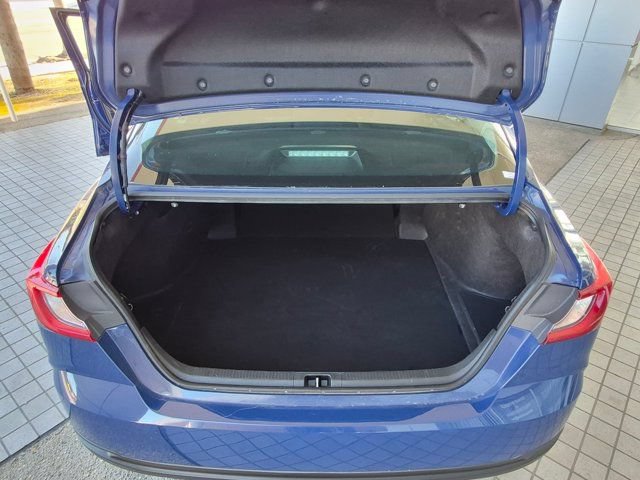 Used 2025 Toyota Camry LE FWD image 10