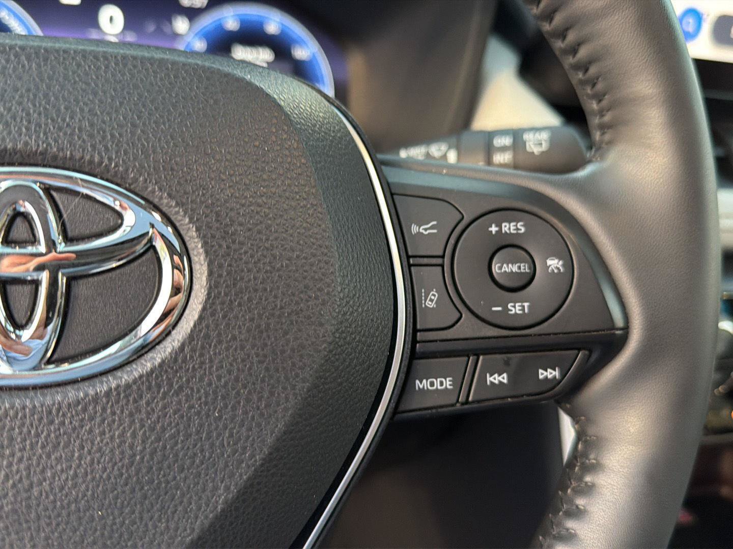 Certified 2023 Toyota RAV4 Limited AWD/4WD image 22