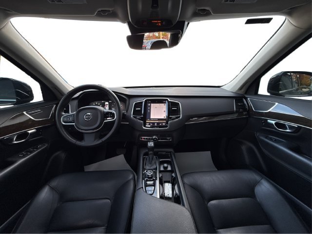 Used 2017 Volvo XC90 T6 Momentum w/ Vision Package AWD/4WD image 30