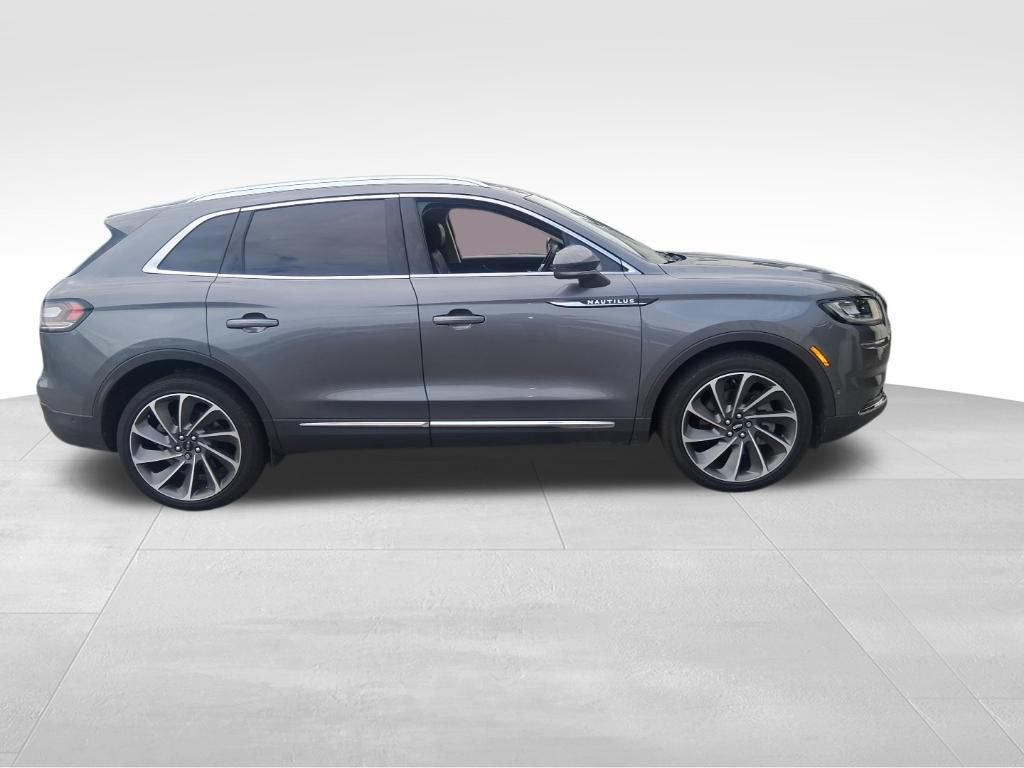 Used 2023 Lincoln Nautilus Reserve w/ Equipment Group 201A AWD/4WD image 4