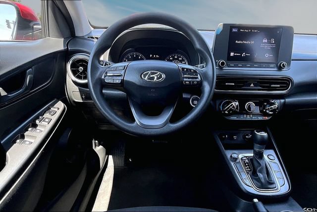 Used 2022 Hyundai Kona SEL w/ Cargo Package AWD/4WD image 8