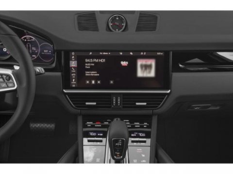 Used 2023 Porsche Cayenne Platinum Edition image 10
