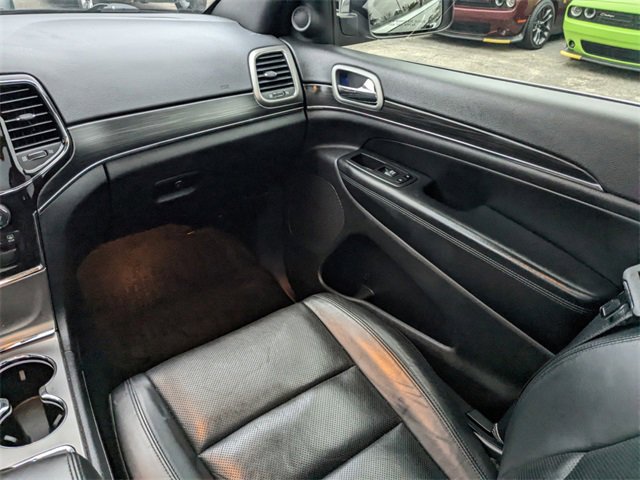 Used 2021 Jeep Grand Cherokee Limited w/ Luxury Group II image 17