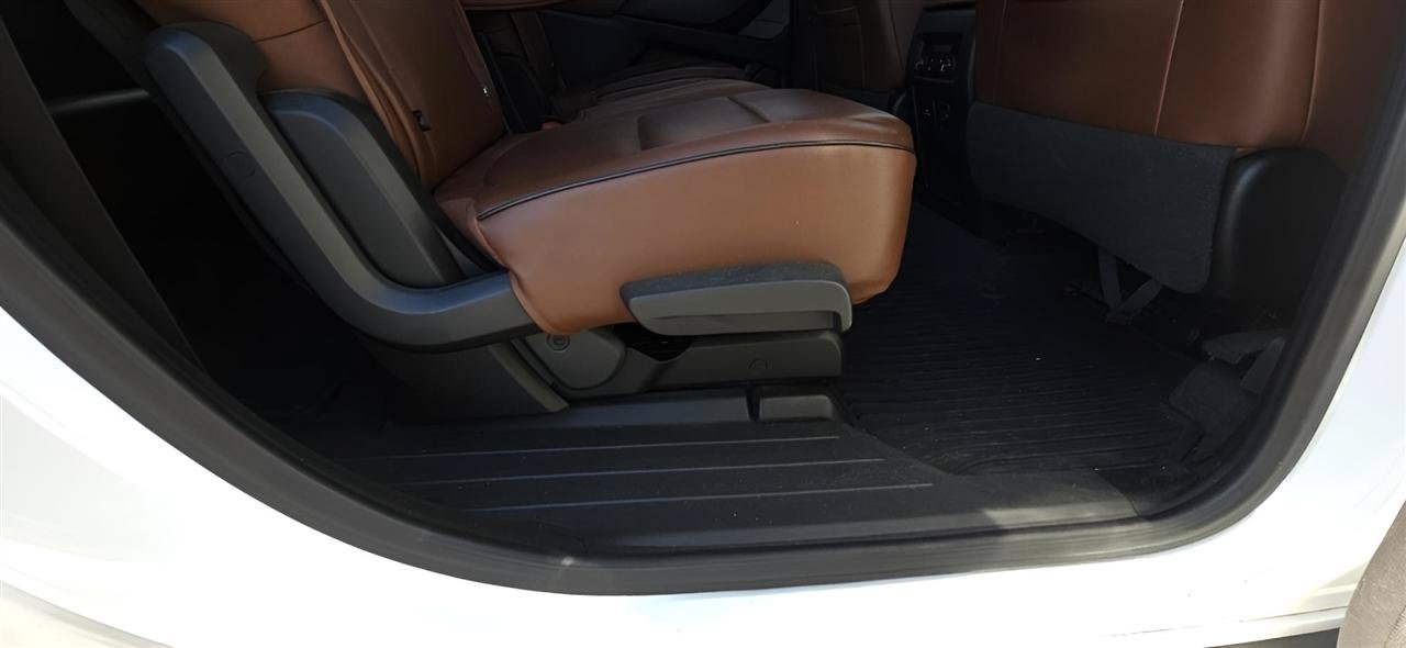 Used 2018 Chevrolet Traverse High Country AWD/4WD image 32