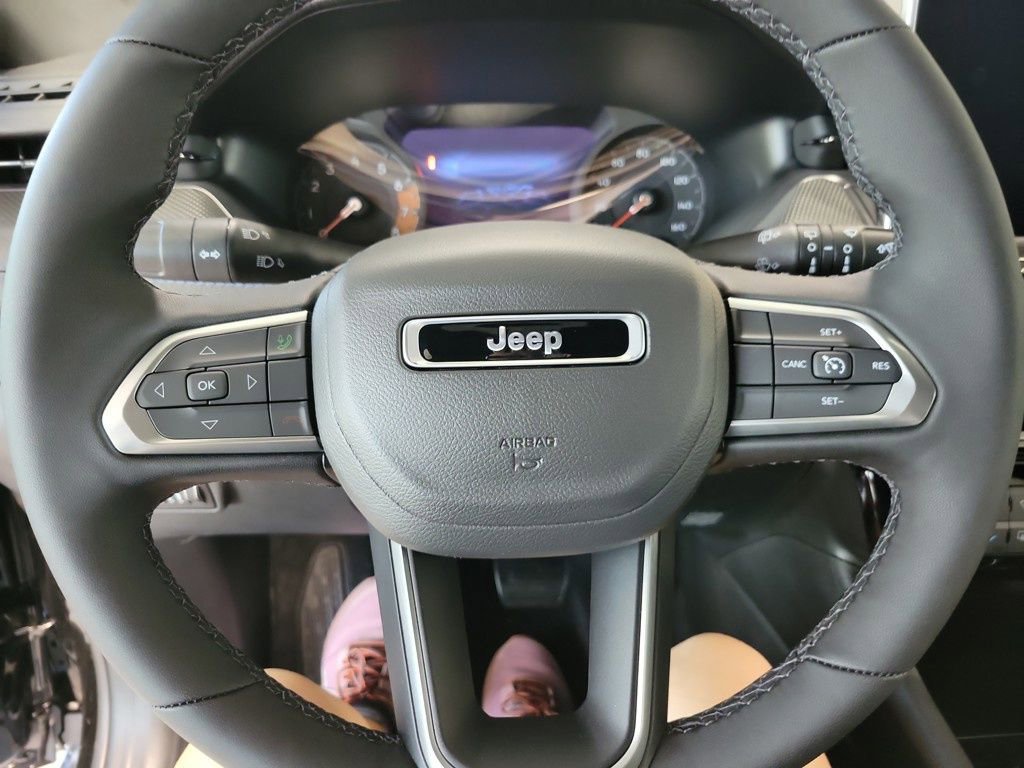 New 2025 Jeep Compass Latitude w/ Convenience Group image 11