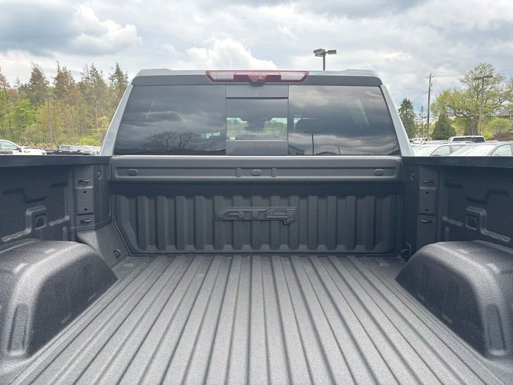 Certified 2024 GMC Sierra 1500 AT4 w/ Technology Package AWD/4WD image 11