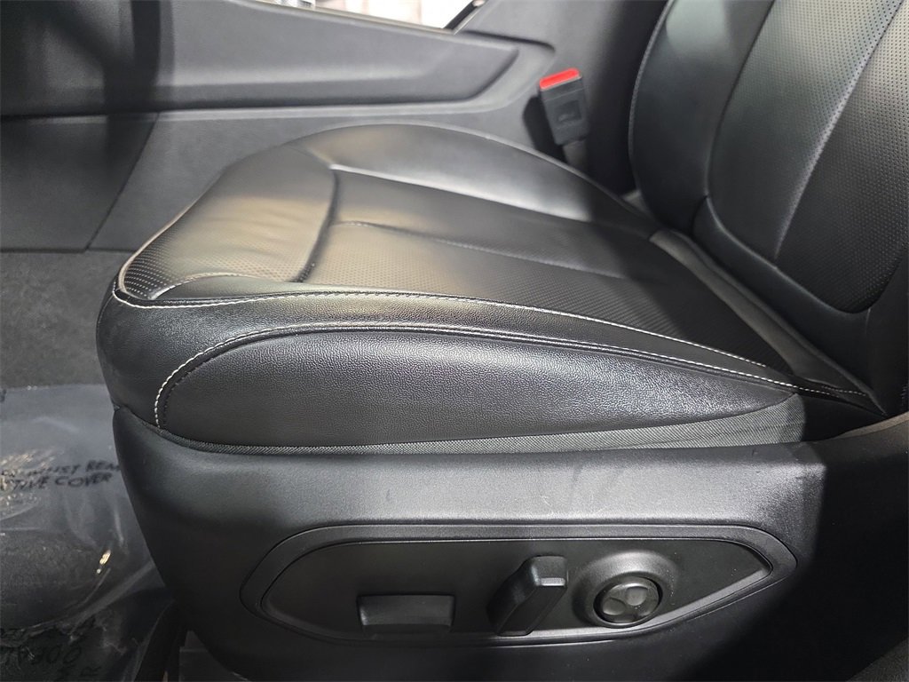 Used 2024 Jeep Grand Cherokee L Limited w/ Luxury Tech Group II image 32