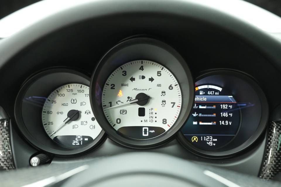 New 2026 Porsche Macan Turbo AWD/4WD image 14